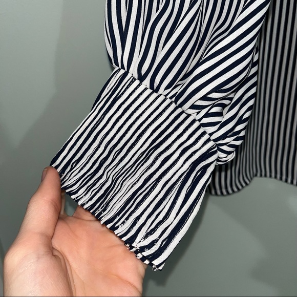Ann Taylor Factory Size Small long sleeve black and white striped top - Picture 6 of 10